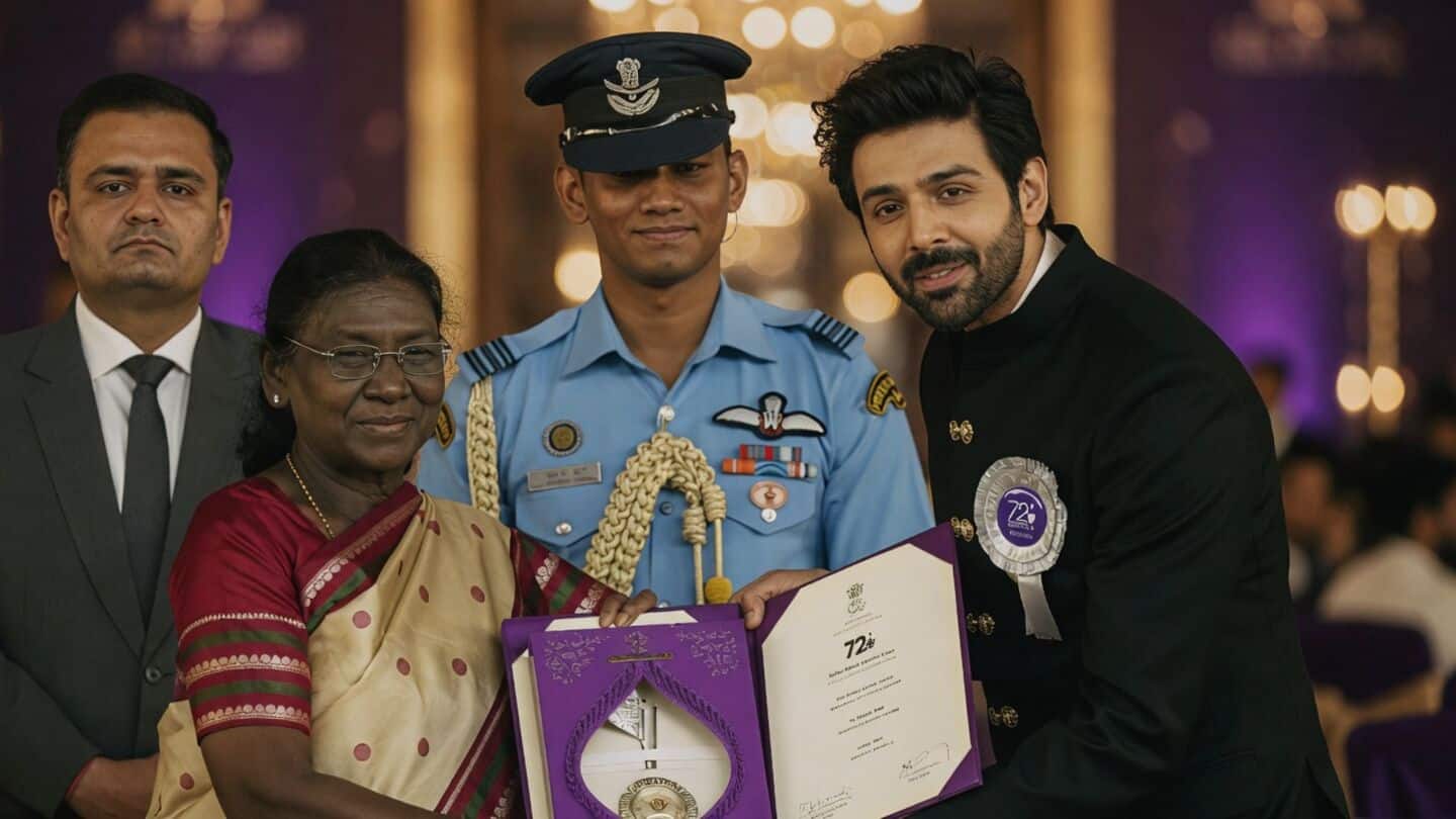 Aaryan shares Best Actor National Award for 'Chandu Champion'