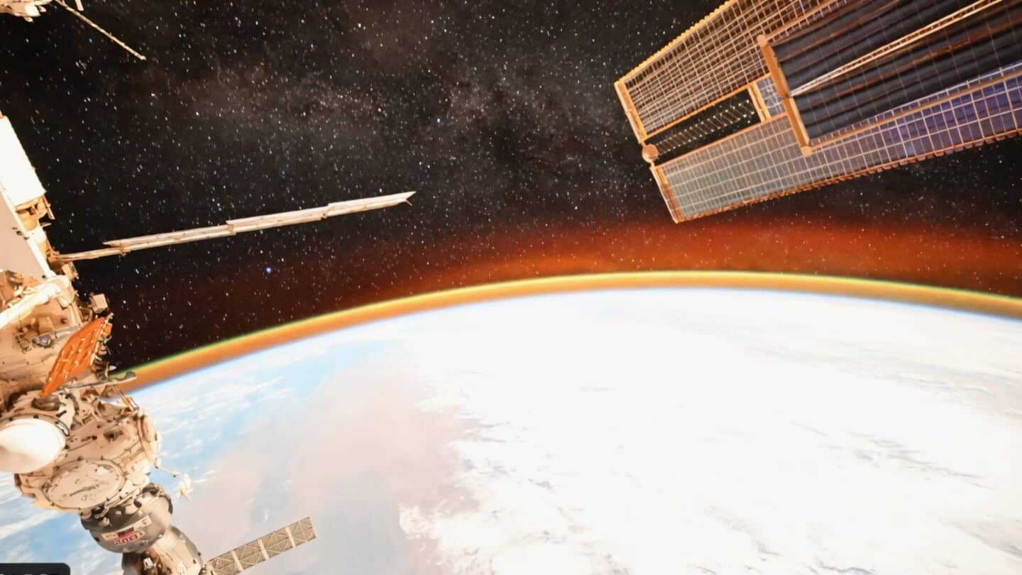 Astronaut Jessica Meir posts moonlit Earth photo with Milky Way