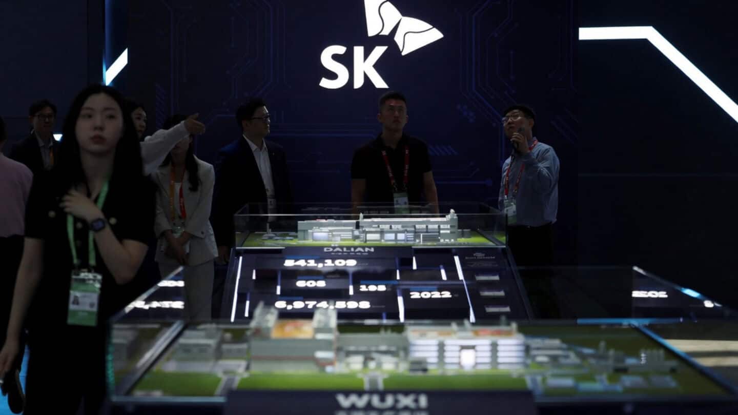 SK Hynix $29.43B Nasdaq offering to fund memory chip production