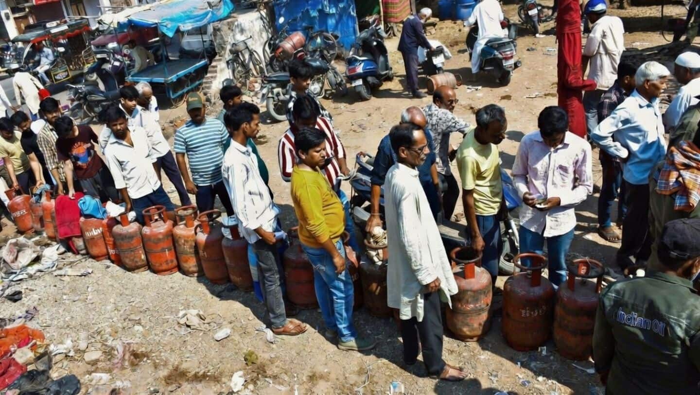 LPG crisis: Government pushes households to switch to piped gas