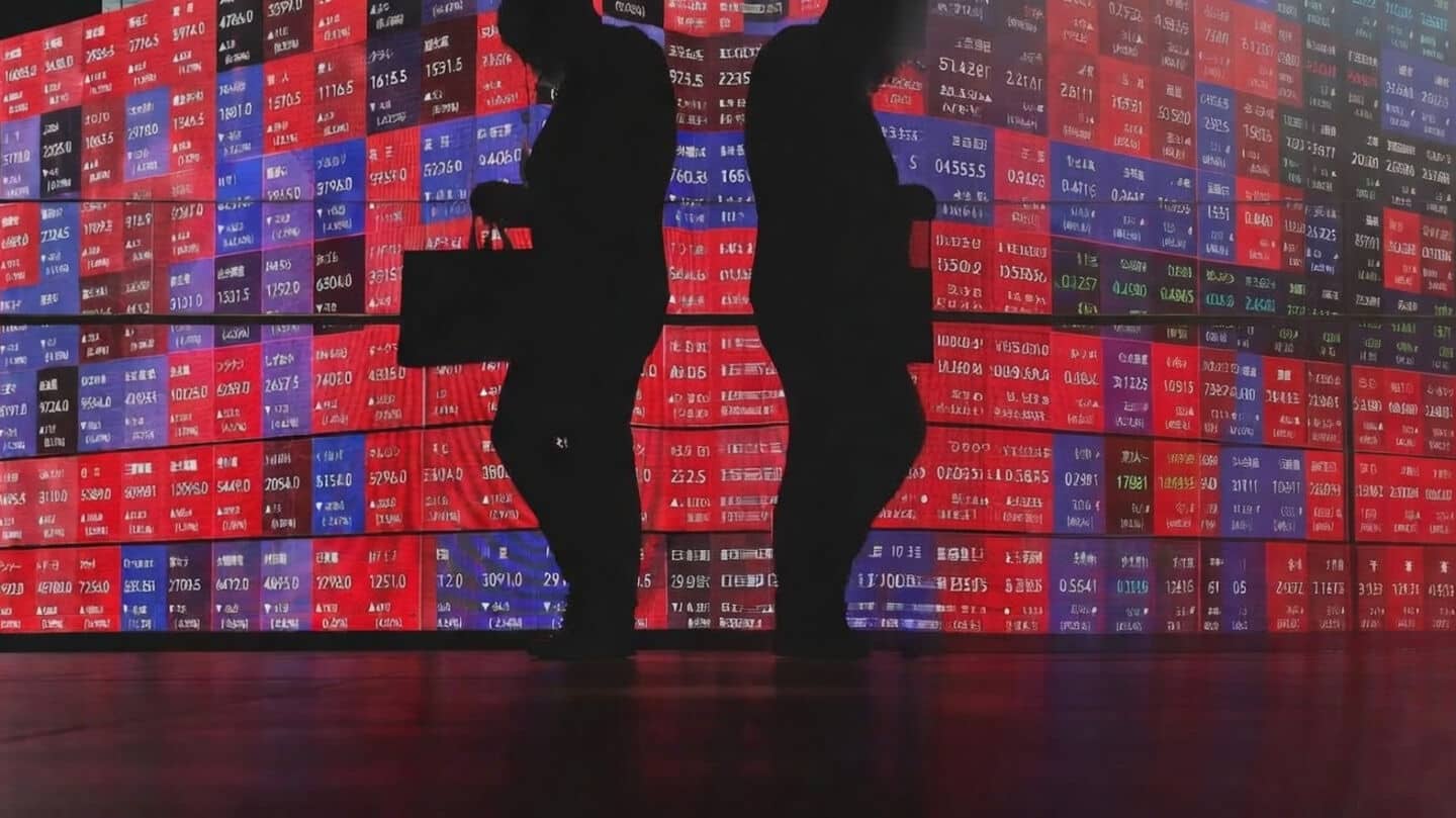 Nikkei 225 hits record then falls 1% on inflation fears