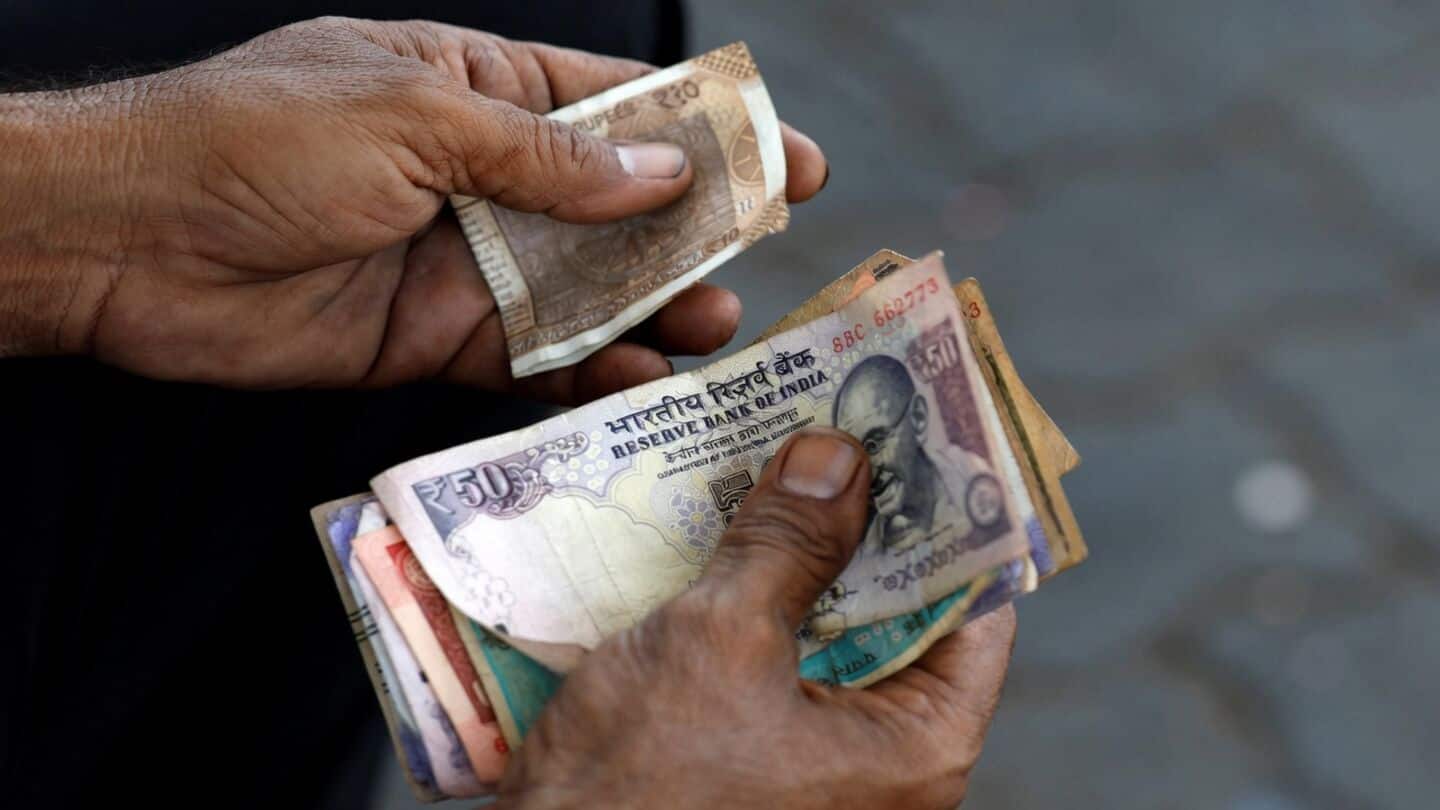 अमेरिकी डॉलर की मजबूती से भारतीय रुपये समेत एशियाई मुद्राओं में आई गिरावट