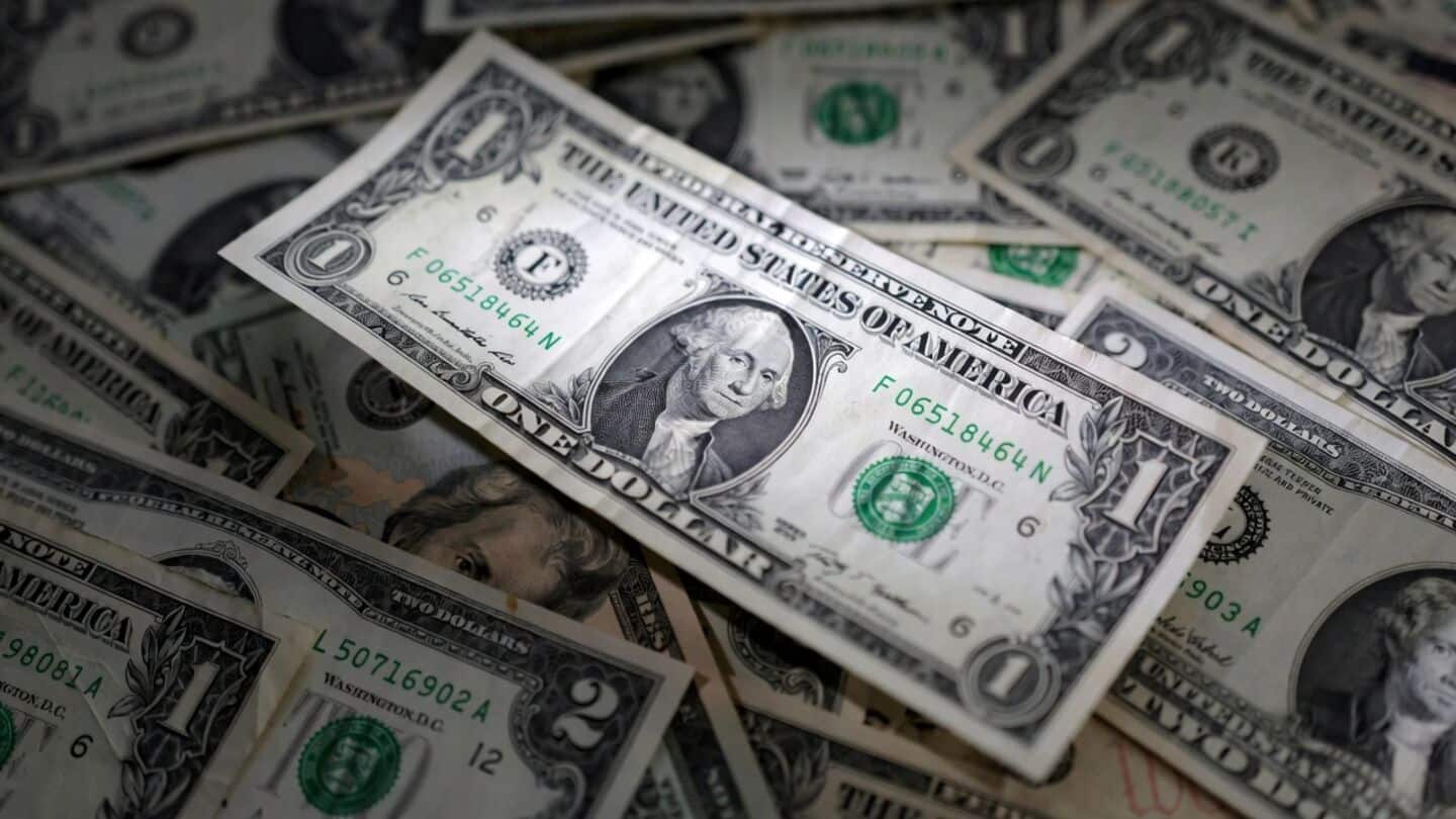 Indian banks mobilize $127.226 billion via RBI FCNR(B) scheme