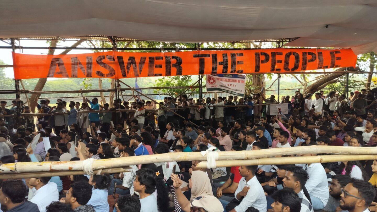 Mumbai students protest exam scams, demand transparency from government