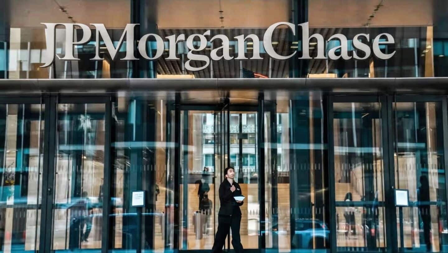 US banks pull nearly $47B early 2026 amid Iran tensions