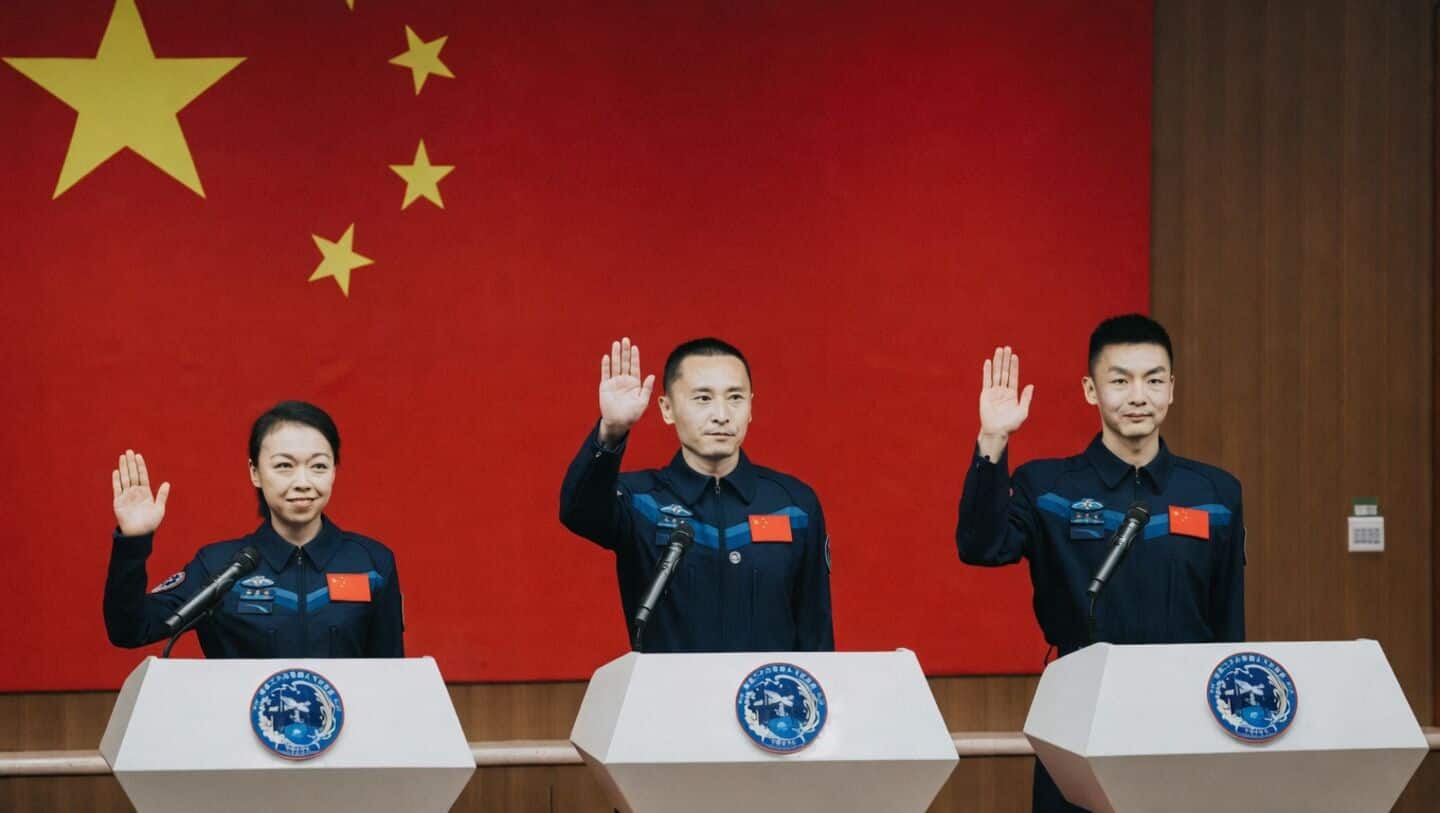 China launches Shenzhou-23 with 3 astronauts 1 staying a year