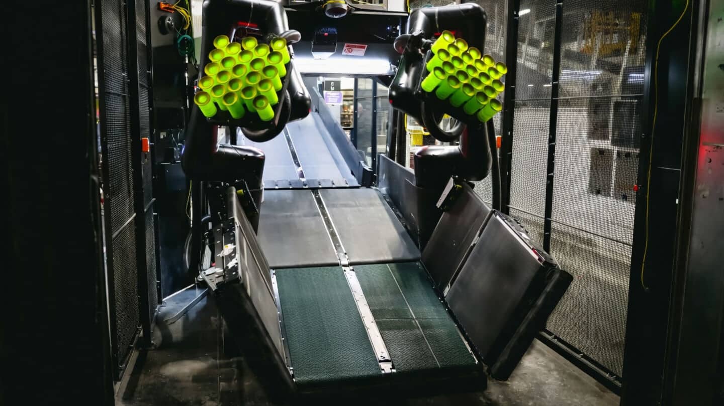 FedEx partners with Berkshire Grey on 'Scoop' to unload packages