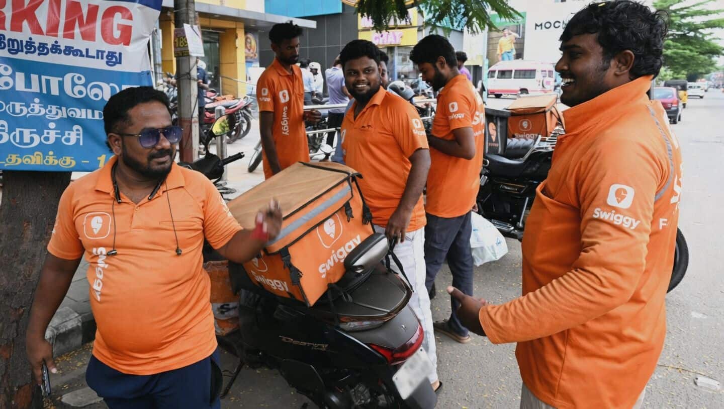 Tiruchi, Tamil Nadu delivery workers struggle after ₹3 fuel hike