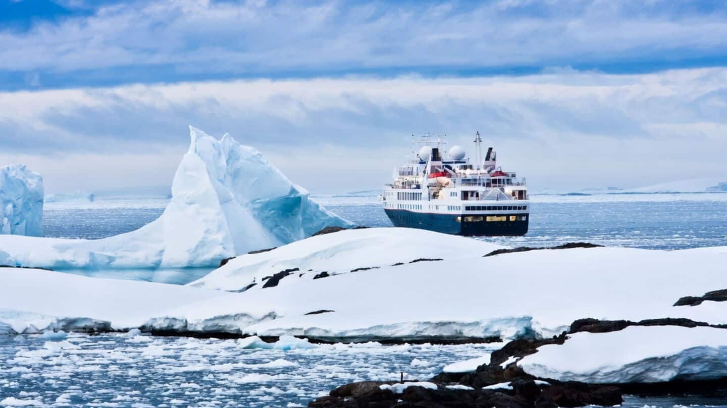 Scientists moving alpine ice cores into Antarctic Ice Memory sanctuary