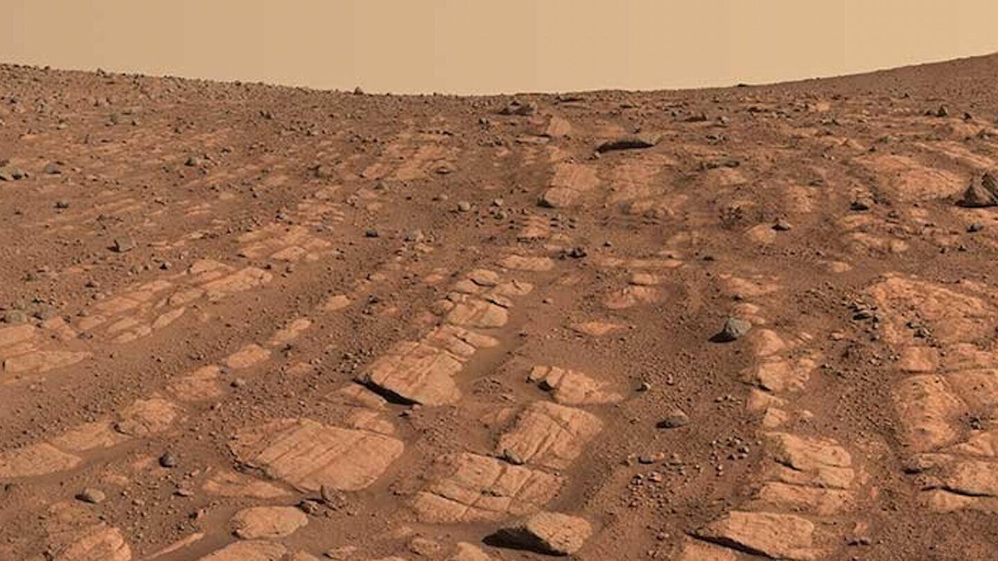 Discovery of ancient riverbeds on Mars
