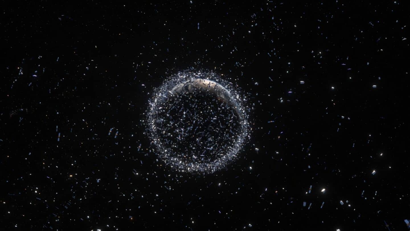 LBMR uses radio telescopes to track geostationary debris 36210km