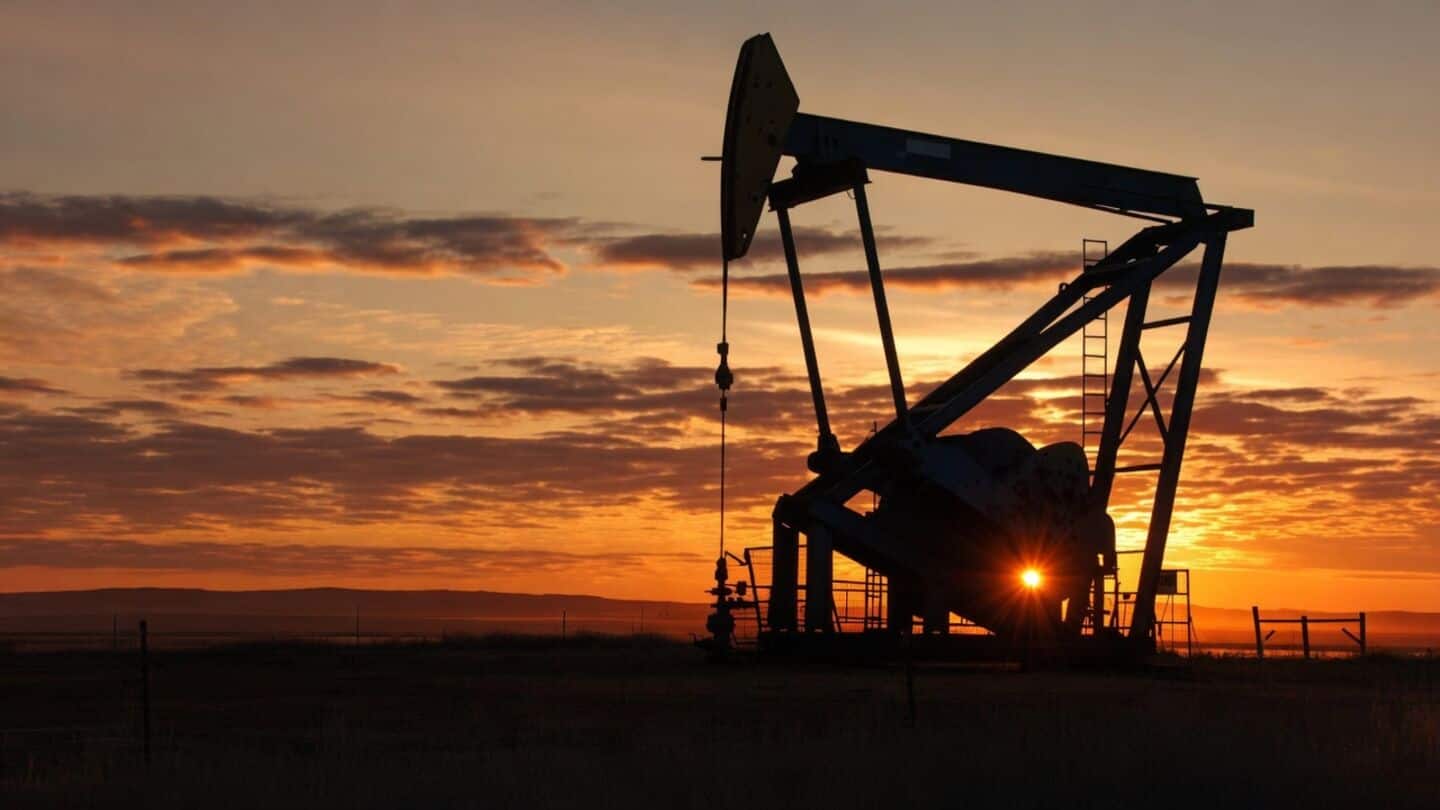 US overtakes Saudi Arabia and Russia as top oil exporter