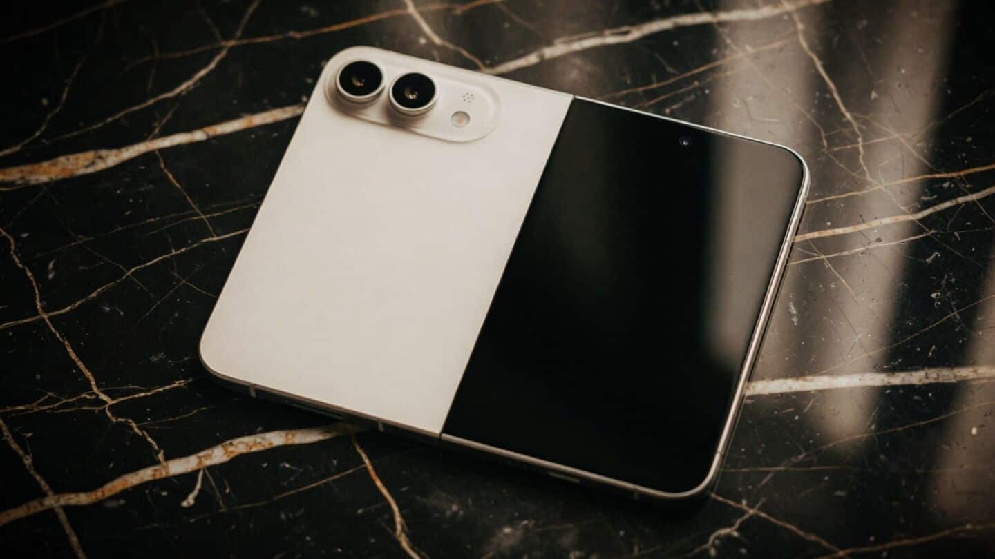 Apple reportedly clears verification, foldable iPhone Ultra unveiling due September