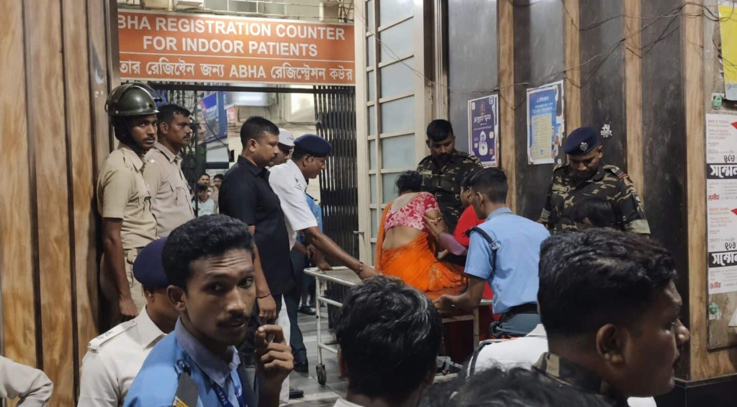 Kolkata Chorbagan Durga Puja stampede leaves 19 dead, police probe