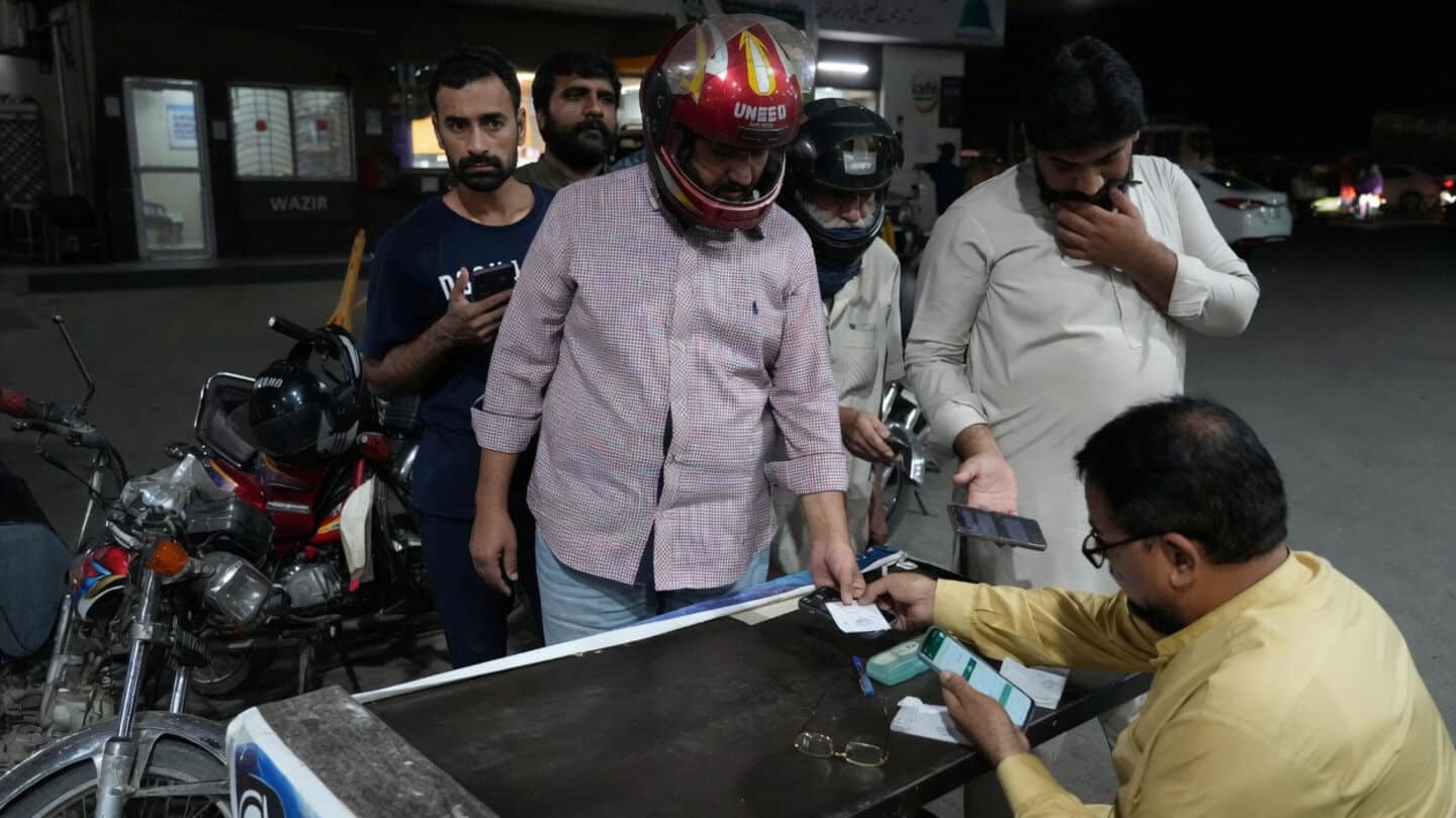 Pakistan approves digital fuel subsidy for 9 million low-income people