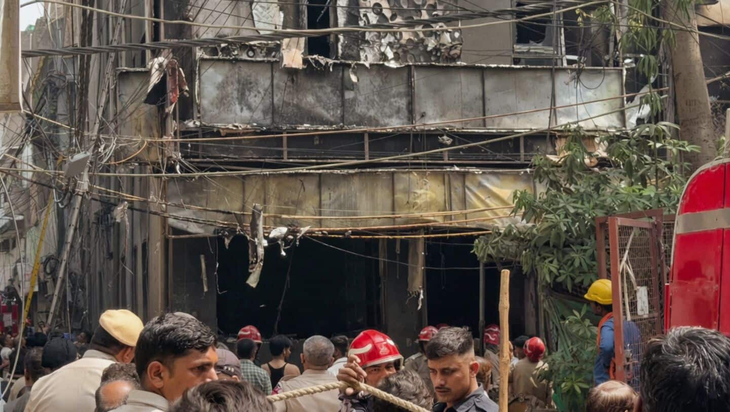 South Delhi bed and breakfast fire injures 10 police officers
