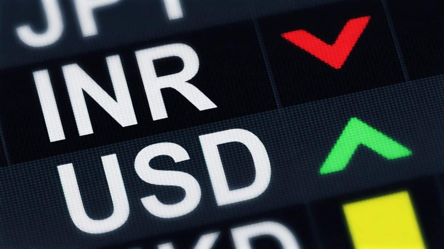 Rupee slips 17 paise to 95.59 after RBI swap deadline