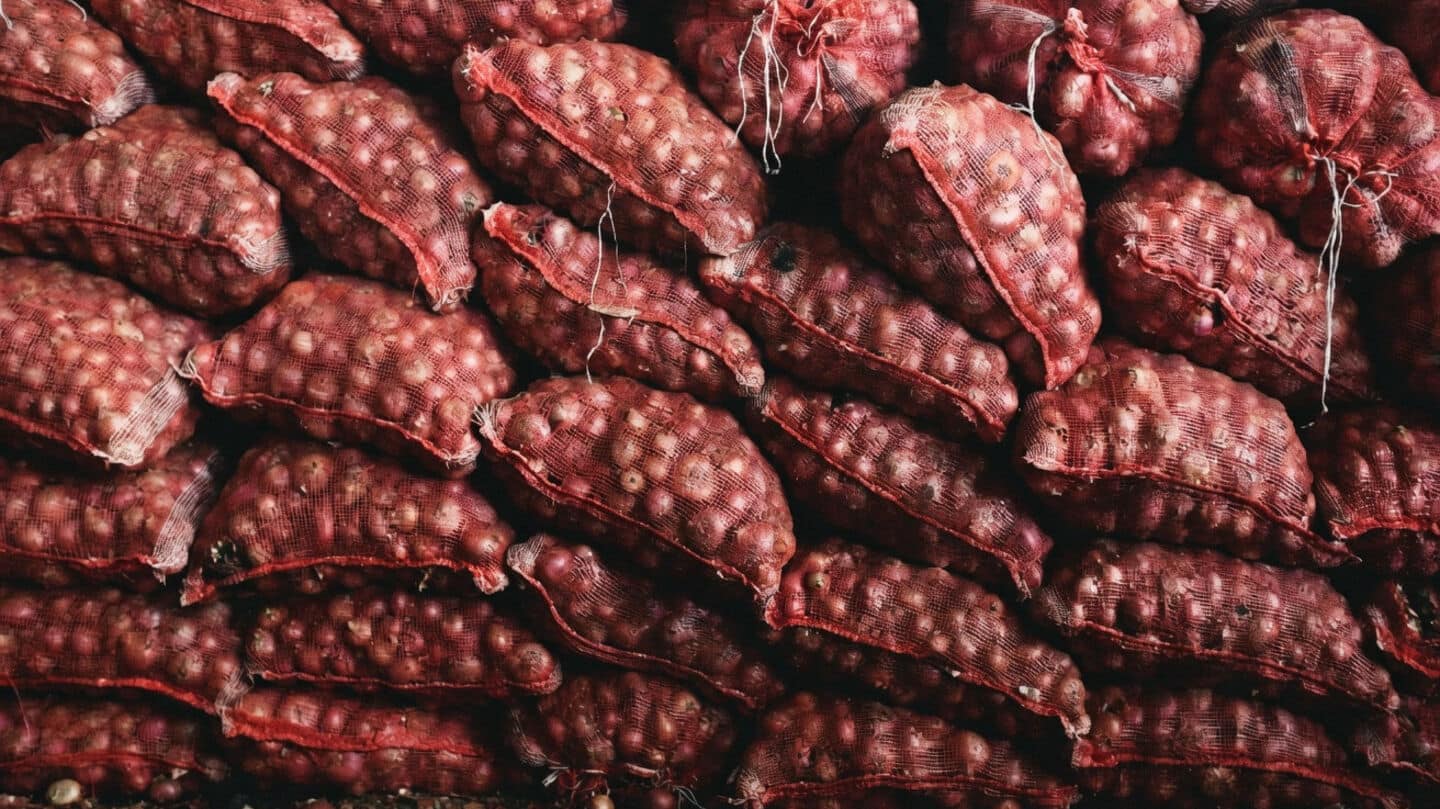 Delhi CM Rekha Gupta announces onions sale at ₹35/kg