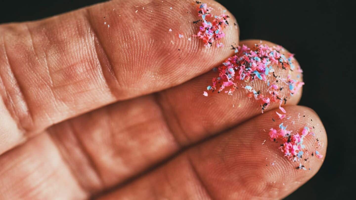 Ria Devereux leads University of East London Thames microplastic study
