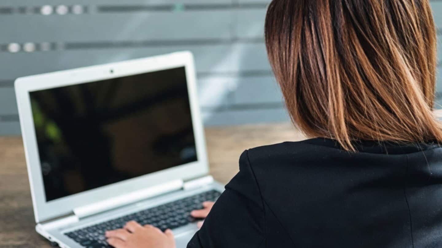 Large study finds sitting raises cancer death risk 10% hourly