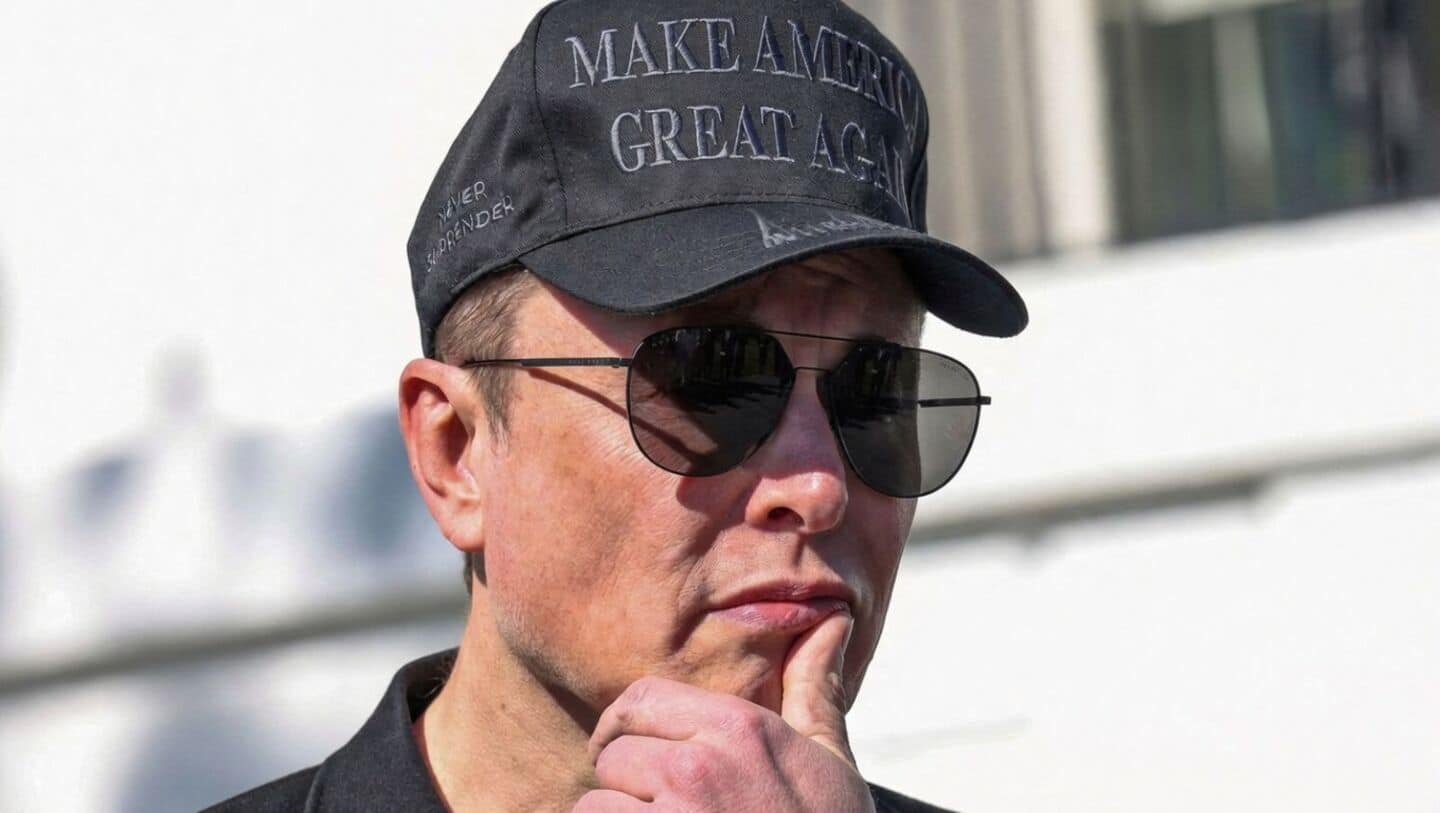 Elon Musk thinks Google will win AI race