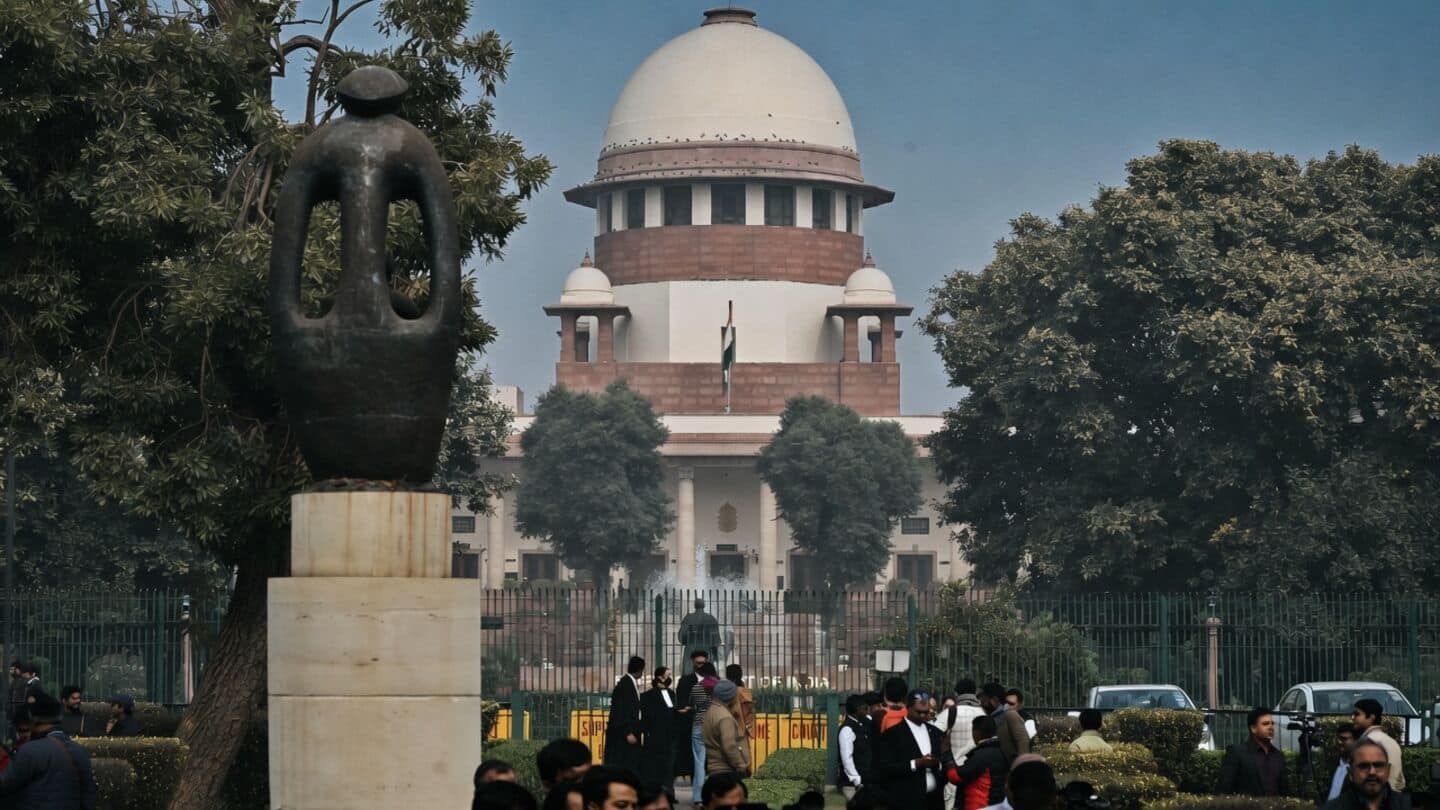 Supreme Court asks Center to respond to Muslim polygamy petition
