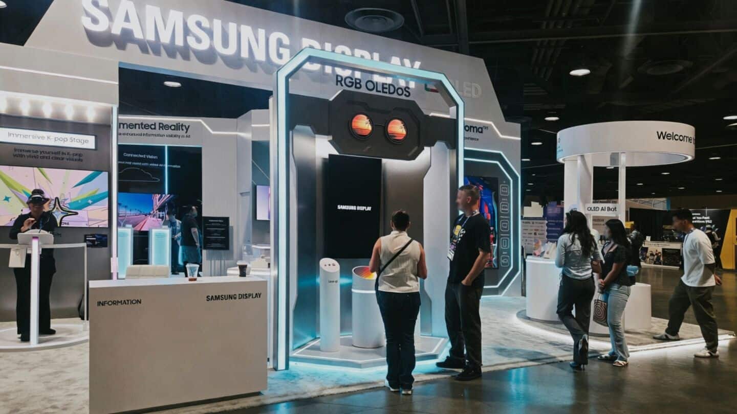 Samsung debuts 40,000 nits XR display at Augmented World Expo