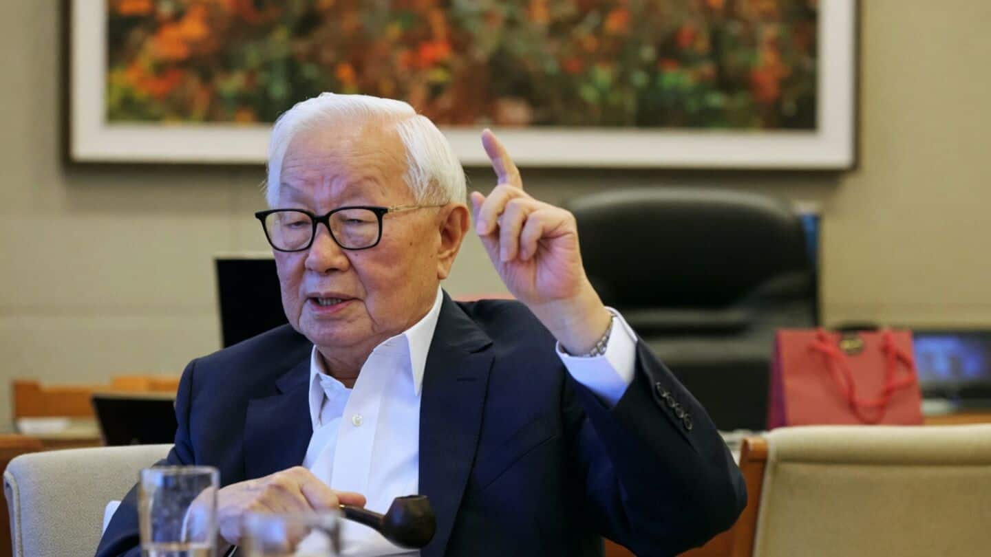 TSMC founder Morris Chang urges CEOs to avoid hasty layoffs