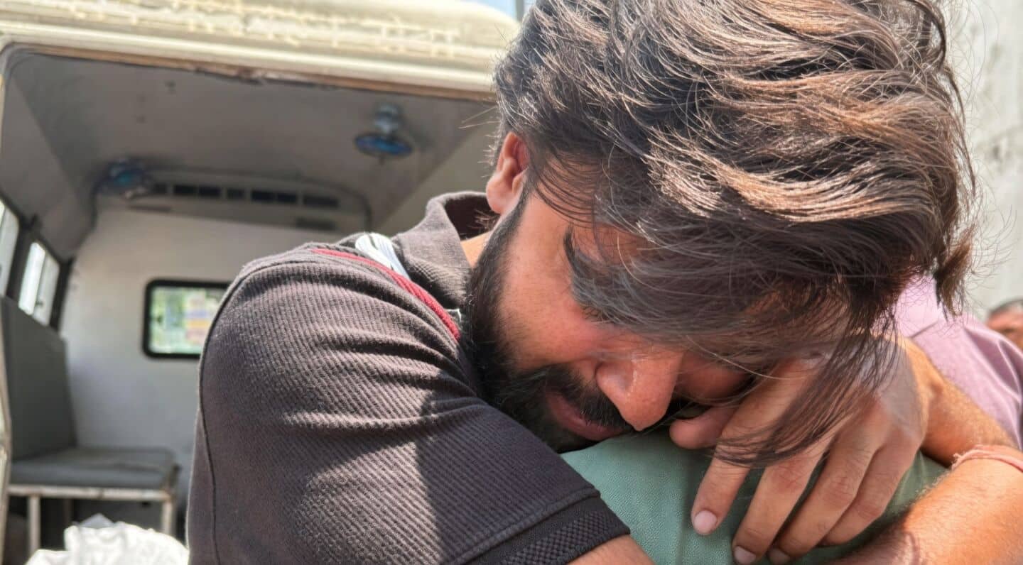 Lucknow Aliganj commercial building blaze kills 15, families demand justice
