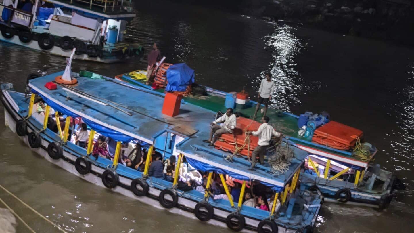 Police respond to Anwari ferry breakdown near Gateway of India