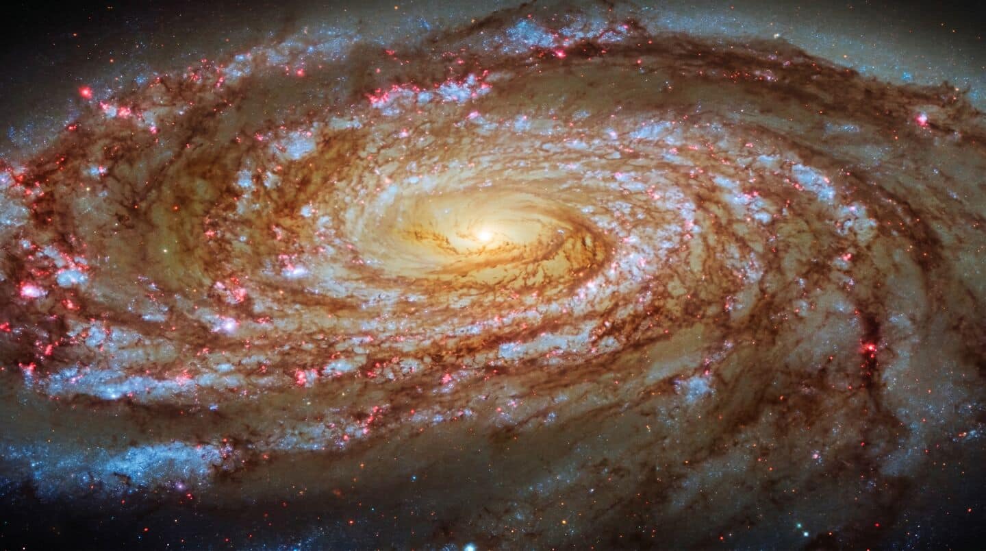 Hubble captures M88 with 100 million solar mass black hole