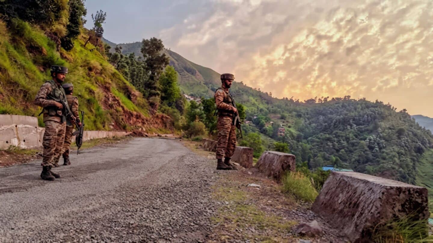 Suspected Pakistani drone sighted over Sunderbani in Rajouri Monday night