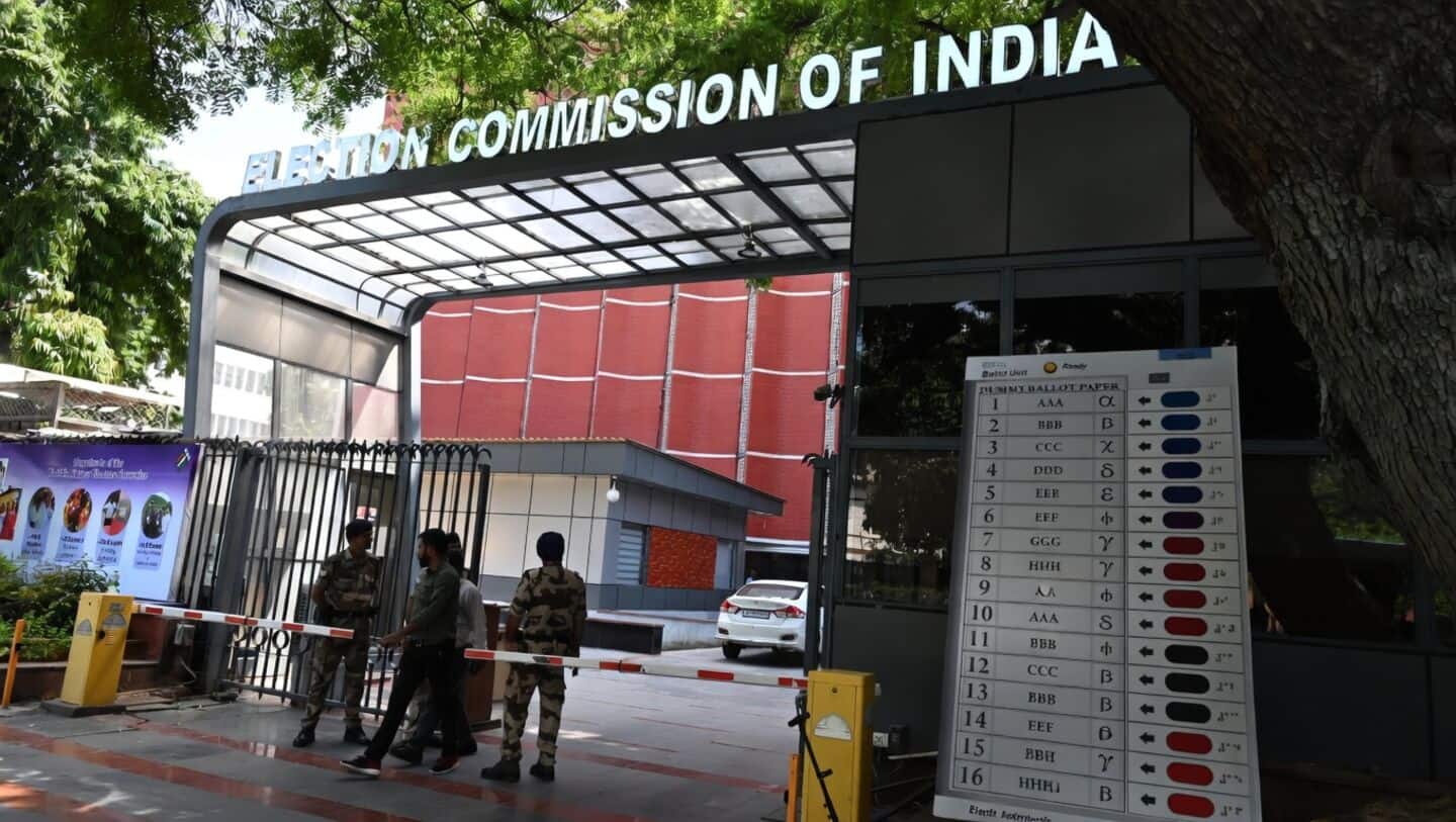 Election Commission orders political ads removed during Kerala silence period
