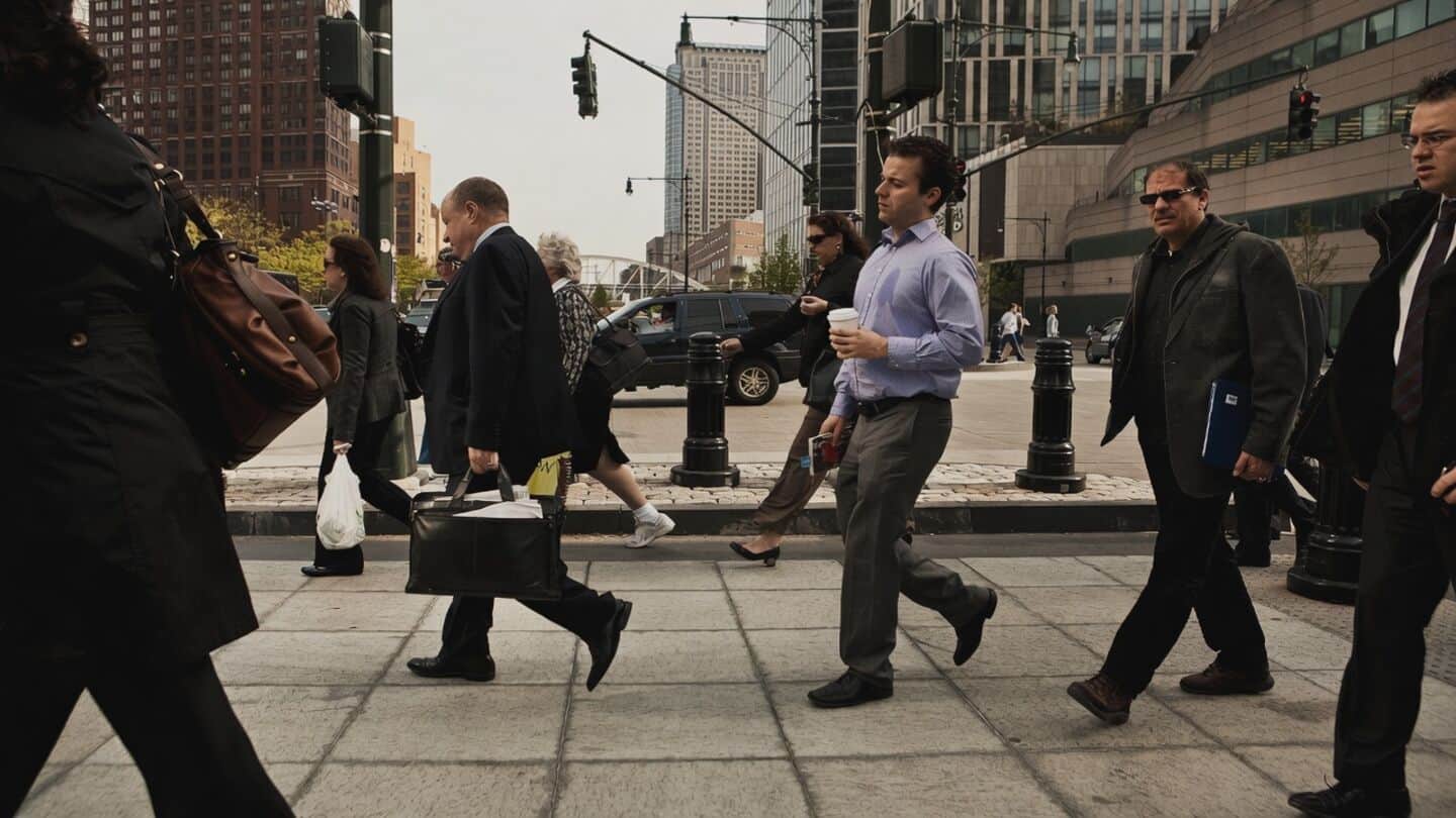 US economy grows 1.5% in Q2 on consumer, business spending