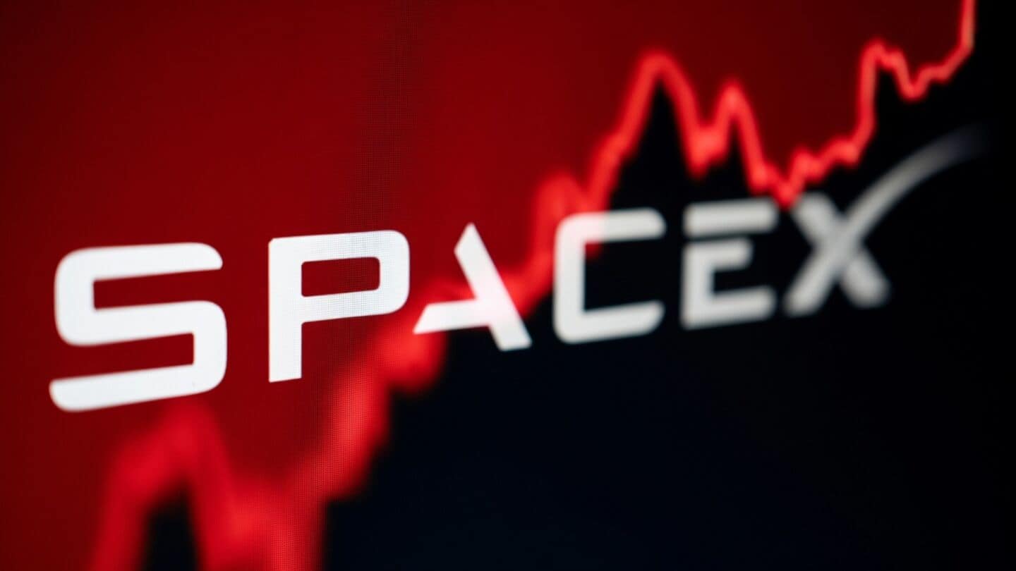 SpaceX market value poised to fall under $2 trillion