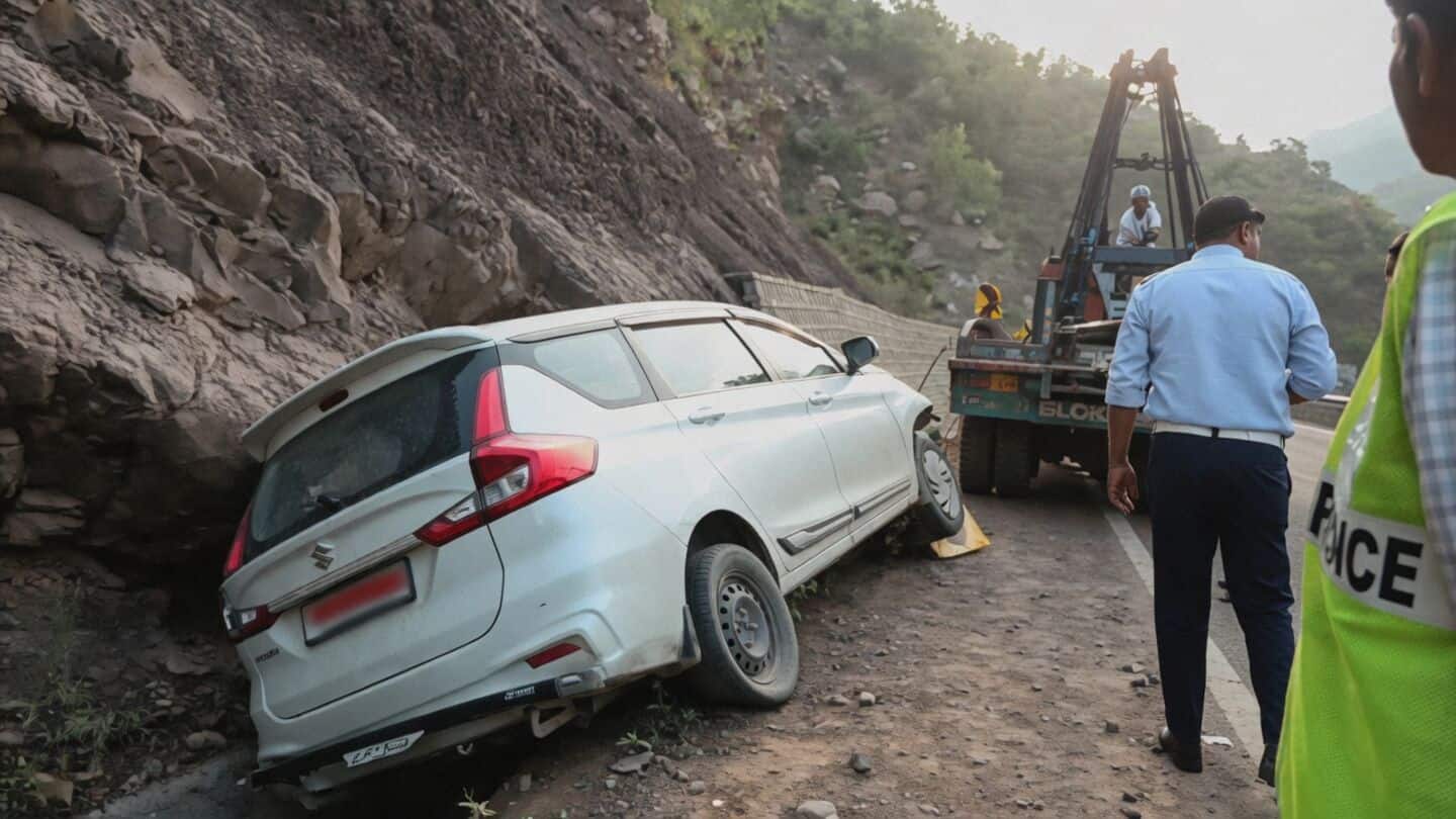 Vehicle overturns on Jammu-Srinagar highway injuring 6 Baikunthpur pilgrims