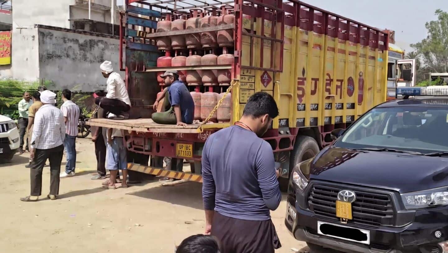 UP: 700+ stolen LPG cylinders recovered from gas agency