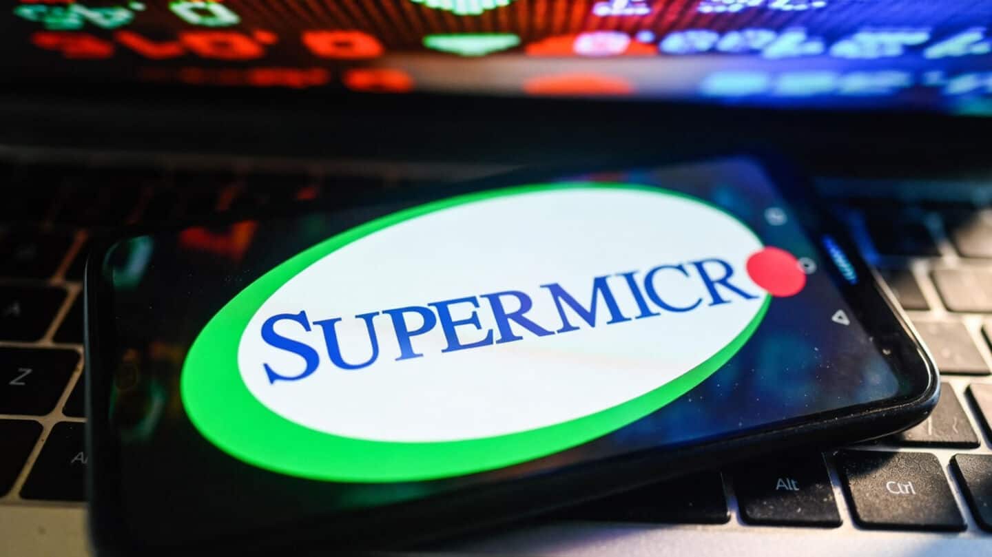 Super Micro Computer seeks $7B to build $39B AI servers