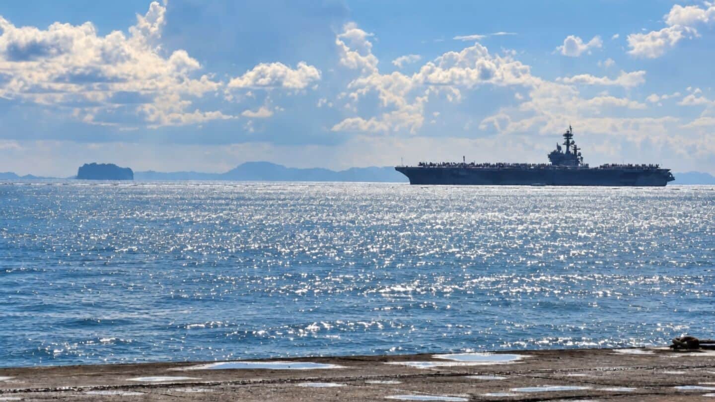 USS George H.W. Bush and Delbert D. Black visit Thailand