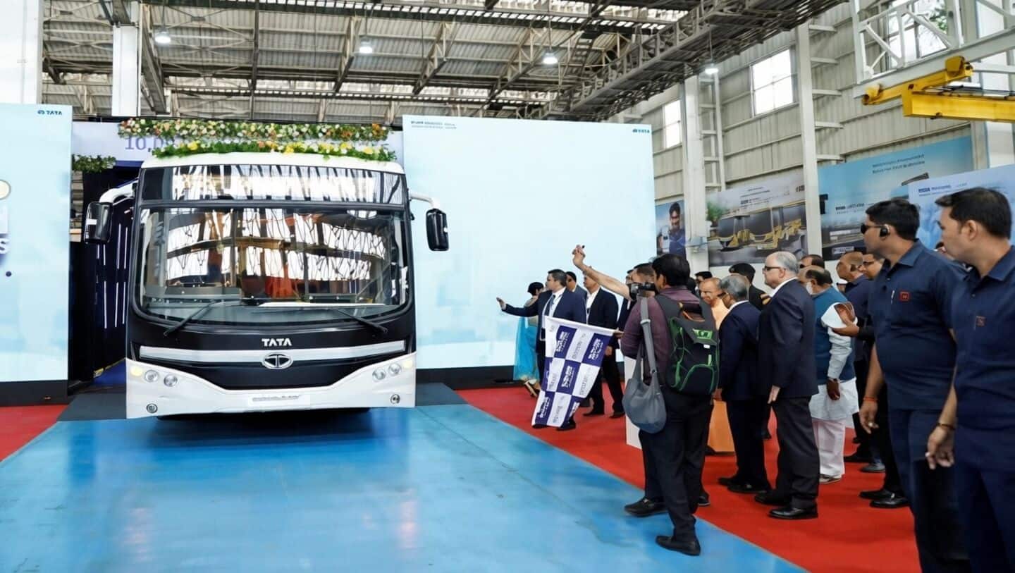 Tata Motors marks 1 millionth vehicle at Lucknow plant