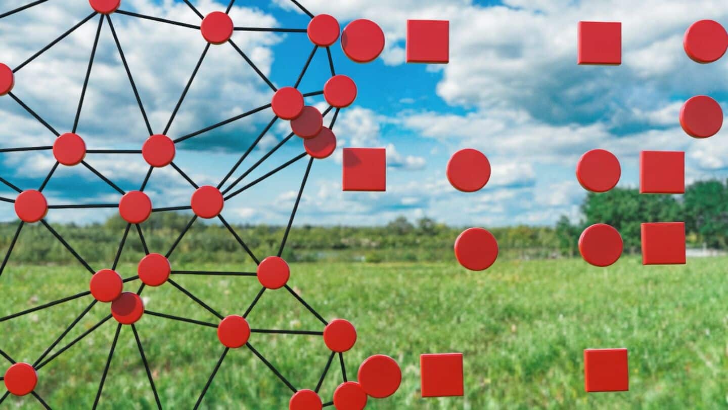 Cornell researchers built wild wireless device lighter than a dime