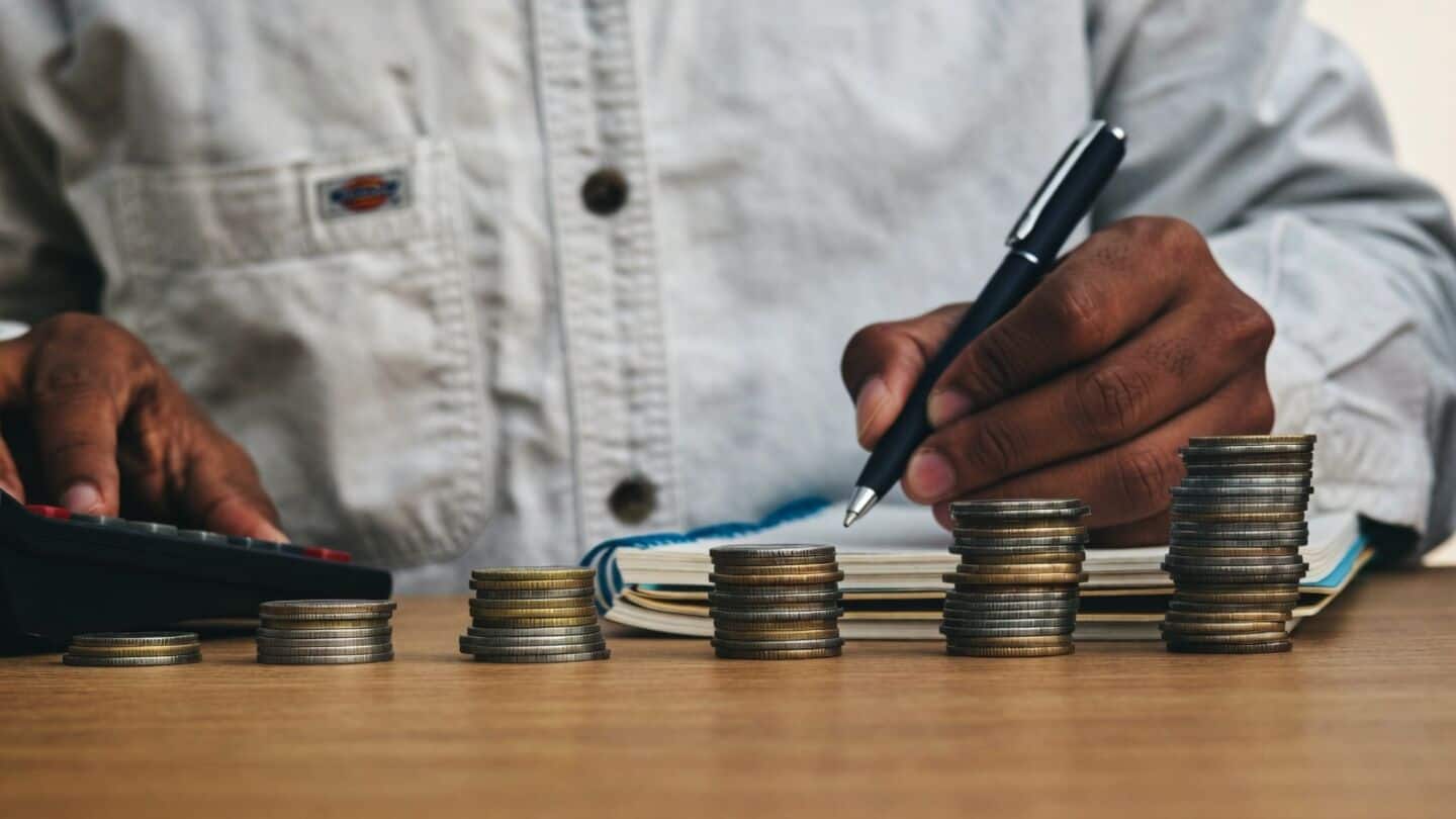 SEBI says 731 mutual fund schemes ended FY26 in red