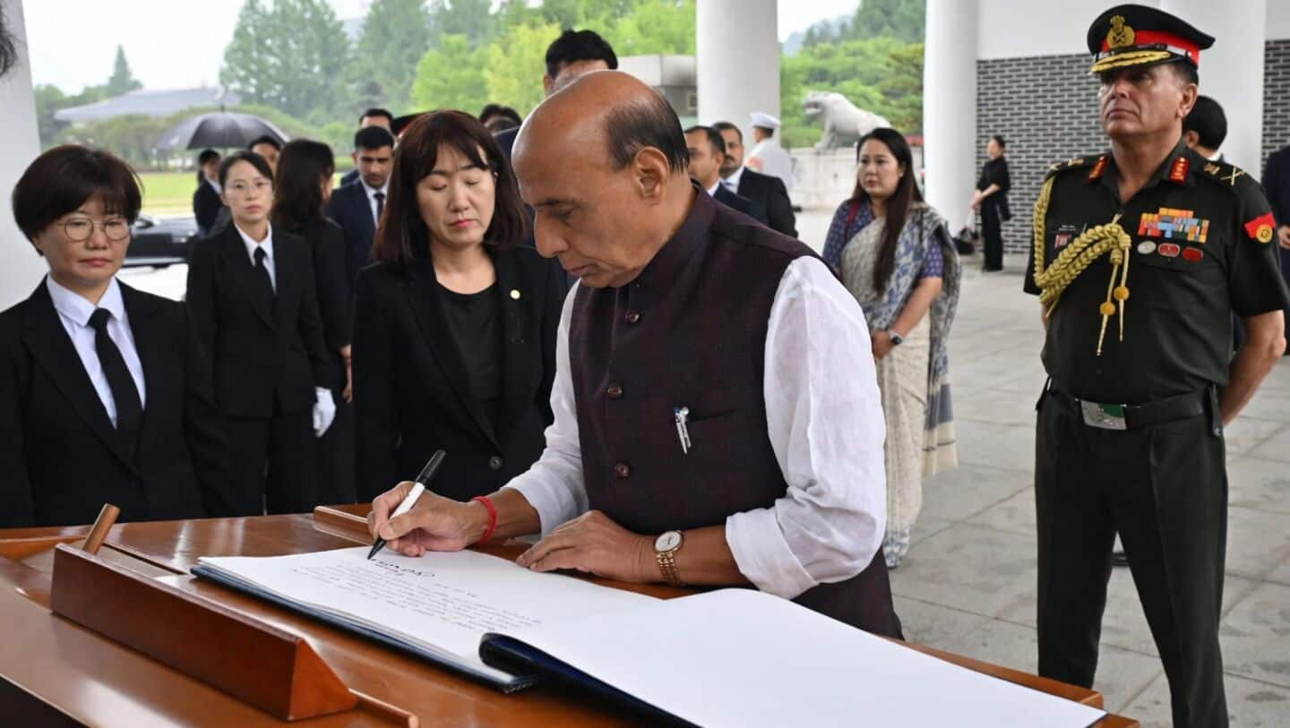 India and South Korea sign Seoul defense pact on cybersecurity