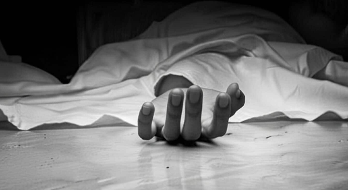 Delhi Shahdara man stabs teenage neighbor, dies in LPG blast