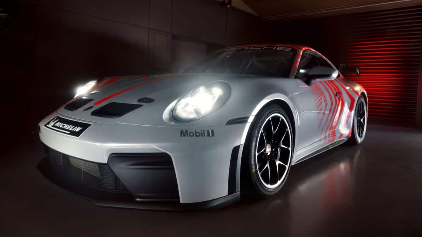 Porsche unveils 911 Challenge priced €208,800 to debut 2027
