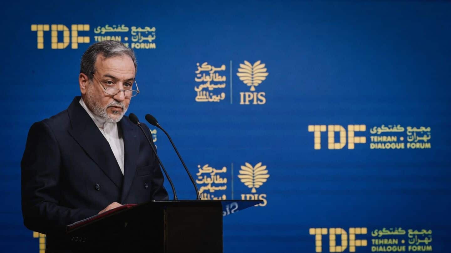 Trump rejects Iran's pause offer, Araghchi warns 'doomsday' war