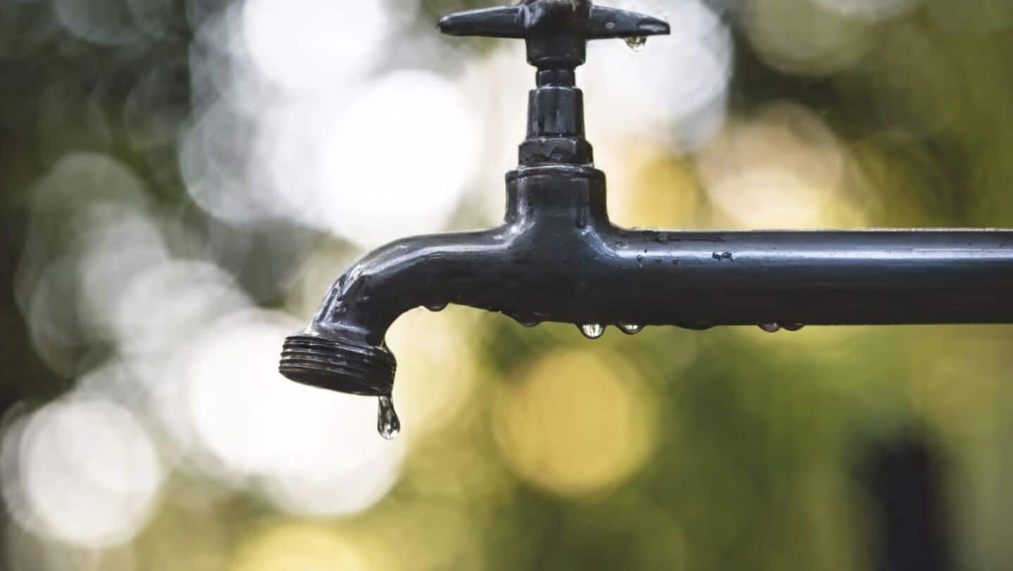 BWSSB shuts water supply on Mysuru Road after pipeline leak