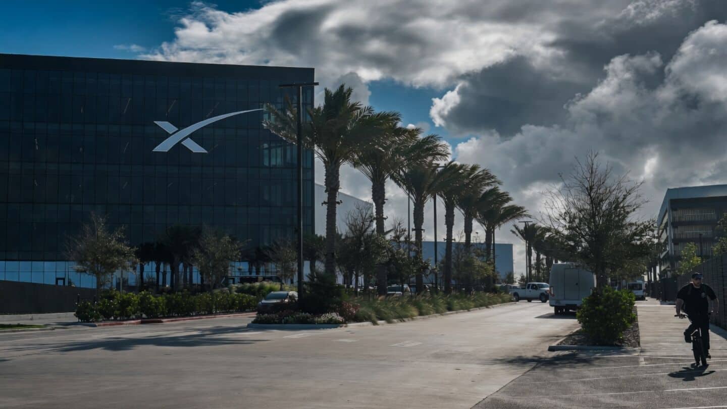 SpaceX IPO raises $75B valuing firm $1.76T, options begin Tuesday