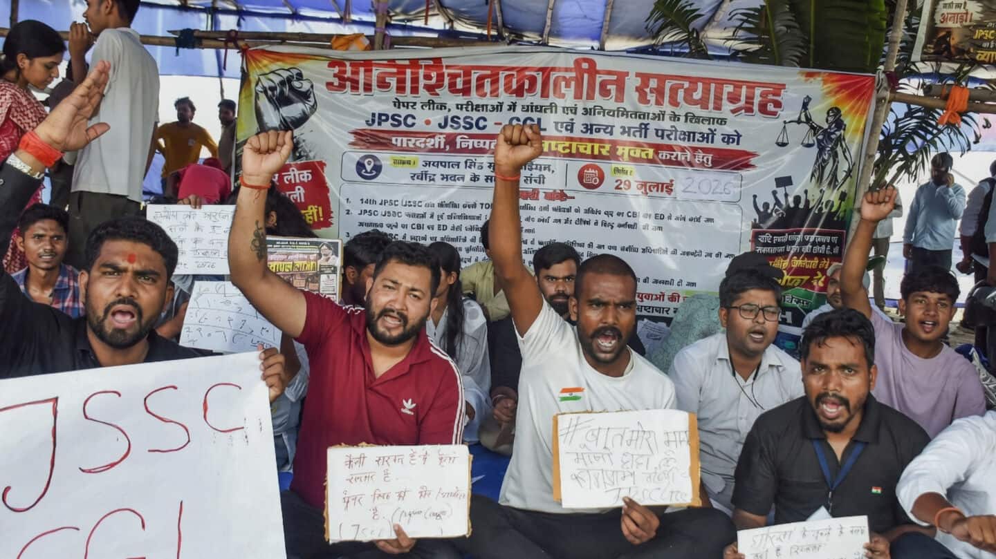 Jharkhand recruitment exam hunger strike enters 14th day, protester hospitalized