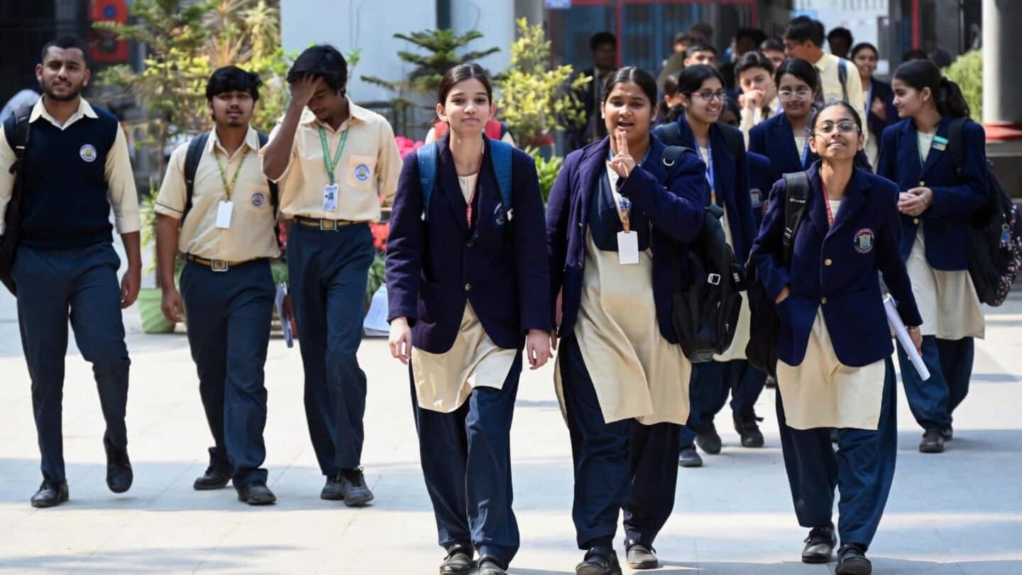 Delhi to demolish 34 unsafe government schools, build 27 campuses